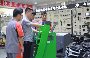 钣喷美创业班_北方汽修